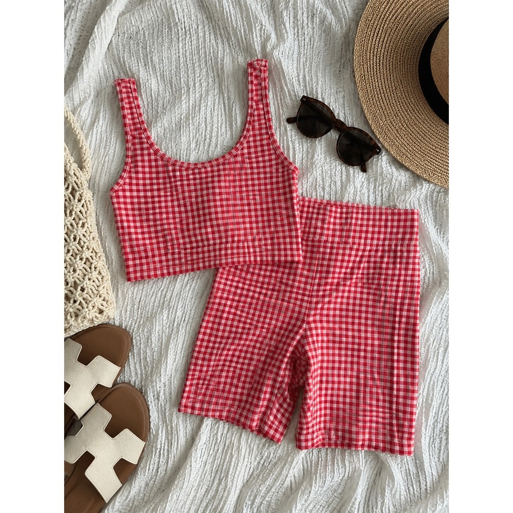 No Boundaries Red Gingham 2 Piece Set Crop Tank Top & Biker Shorts Womens Medium